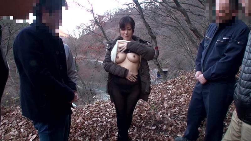 素人さんいらっしゃい！AV女優秋野千尋と混浴露天温泉でHなことしませんか？ サンプル画像（大）