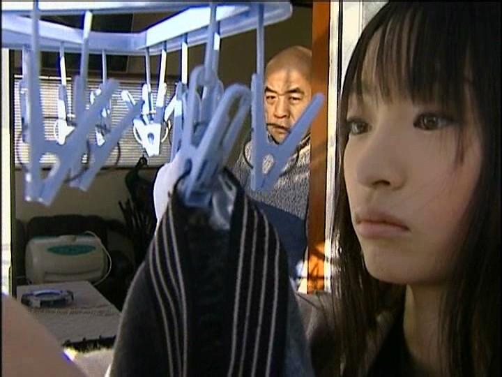 絶倫！不良老人 1せがれの嫁も餌食/2家出娘と隠れ家で…/3義理の孫娘に手をつける/4人妻を眠らせて暴行 サンプル画像（大）