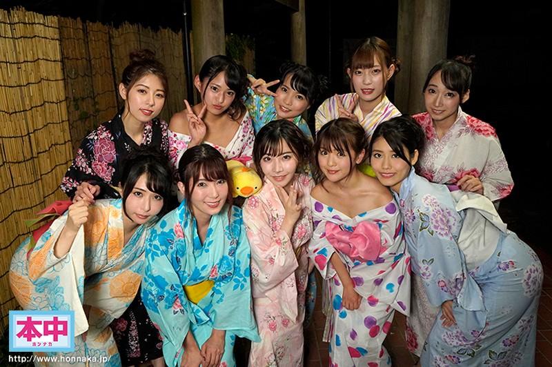 本中10周年記念作品！！美少女中出し島完全版おもてもうらも全部見せちゃいます！240分SPECIAL サンプル画像（大）