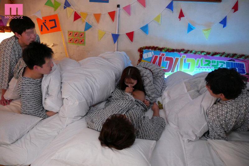 三上悠亜×MOODYZ 一回限りの限定復活！？ひとりバコバコバスツアー2023 引退直前！最後の大感謝スペシャル！！ サンプル画像（大）