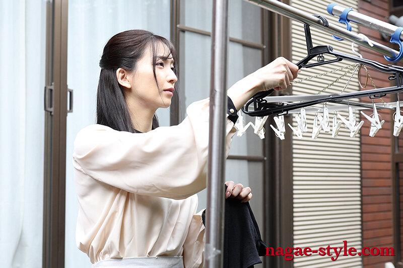夫以外の男に抱かれる悦び ふしだらで美しい妻の肉体 鈴木真夕 サンプル画像（大）