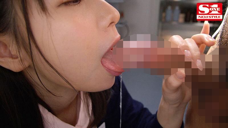 射精させてもしゃぶるのをヤメない小悪魔ナースの追撃サイトメトリーフェラ 村上悠華 サンプル画像（大）