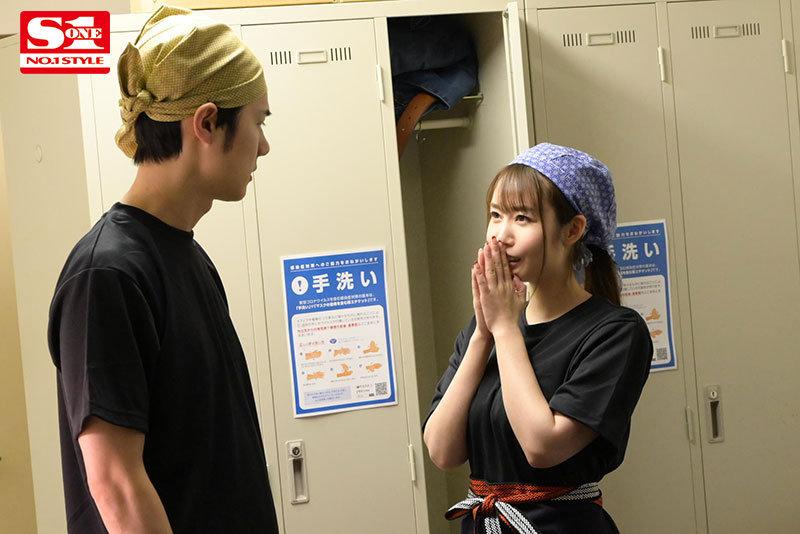 「えっ、終電なくなっちゃった！？ウチ泊めてあげよっか？」バイト先の美人店長の誘いに乗ったらすっぴんと無防備な部屋着に僕は理性が吹っ飛び… 夢乃あいか サンプル画像（大）
