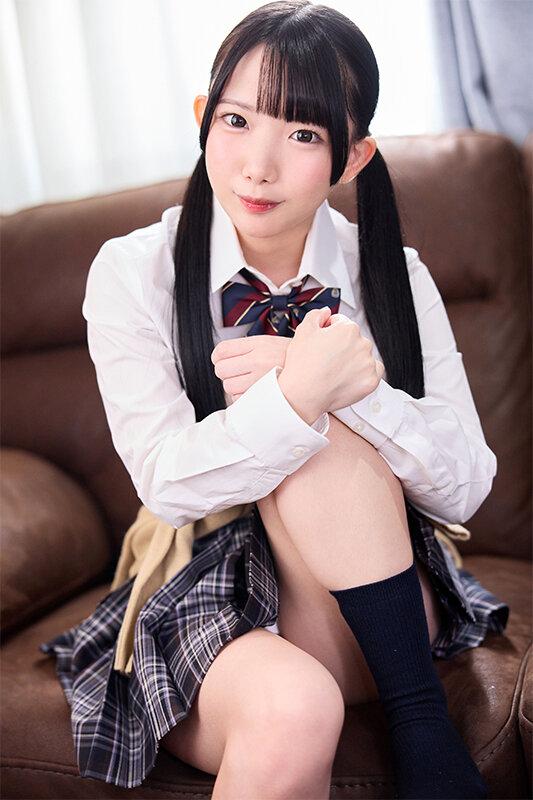 【VR】【8K VR】透き通る肌とピュアな童顔ロリJ系との覚えたて幼穴で中イキ中出し孕ませセックス！ 南日菜乃 サンプル画像（大）