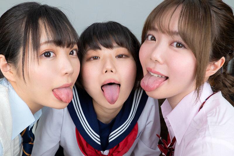 【VR】軽蔑見下しパンチラでニートのボクを虐めてくる義妹達 サンプル画像(大)